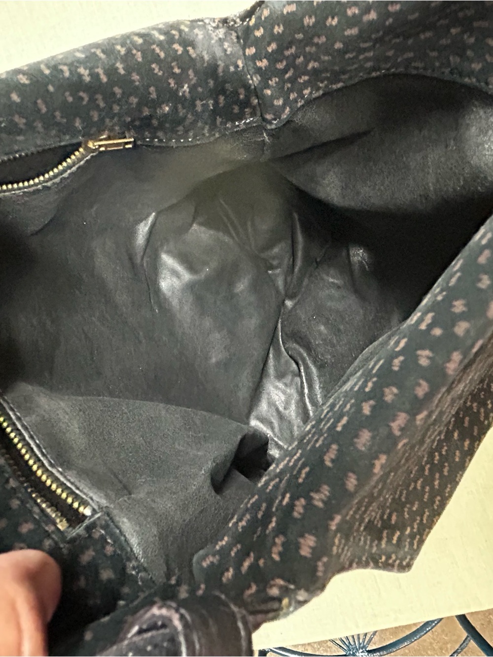 Vintage Bagheera Black Suede purse - Picture 7 of 9